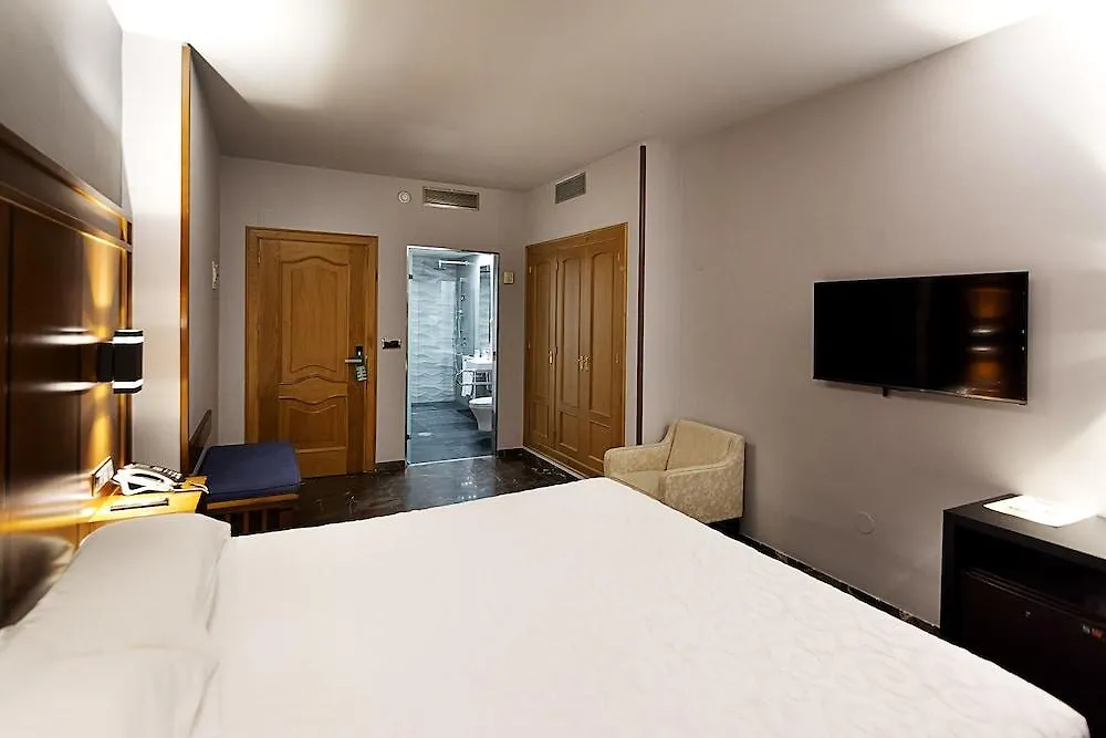 Hotel Condestable Iranzo Jaen 4*,  Spain