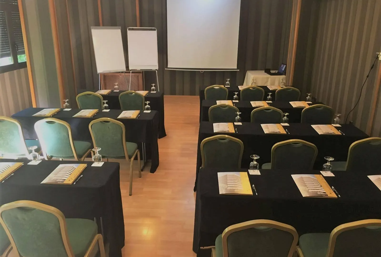 Hotel Condestable Iranzo Jaen 4*,  Spain